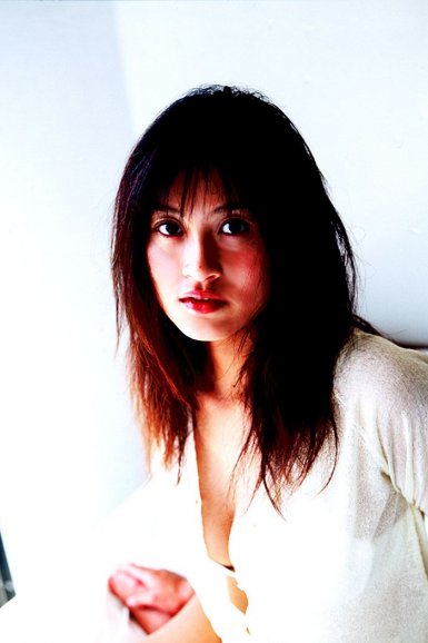 im电竞APP下载：英国孕妇看歌剧表演时放声大笑 导致羊水破