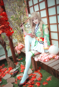 学生在图书馆背书被摔水杯学校回应：已辞退管理员“im电竞官网